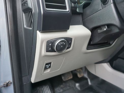 Used 2019 Ford F150 XL w/ Equipment Group 101A Mid AWD/4WD image 17