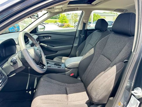 Used 2025 Honda Accord SE image 8