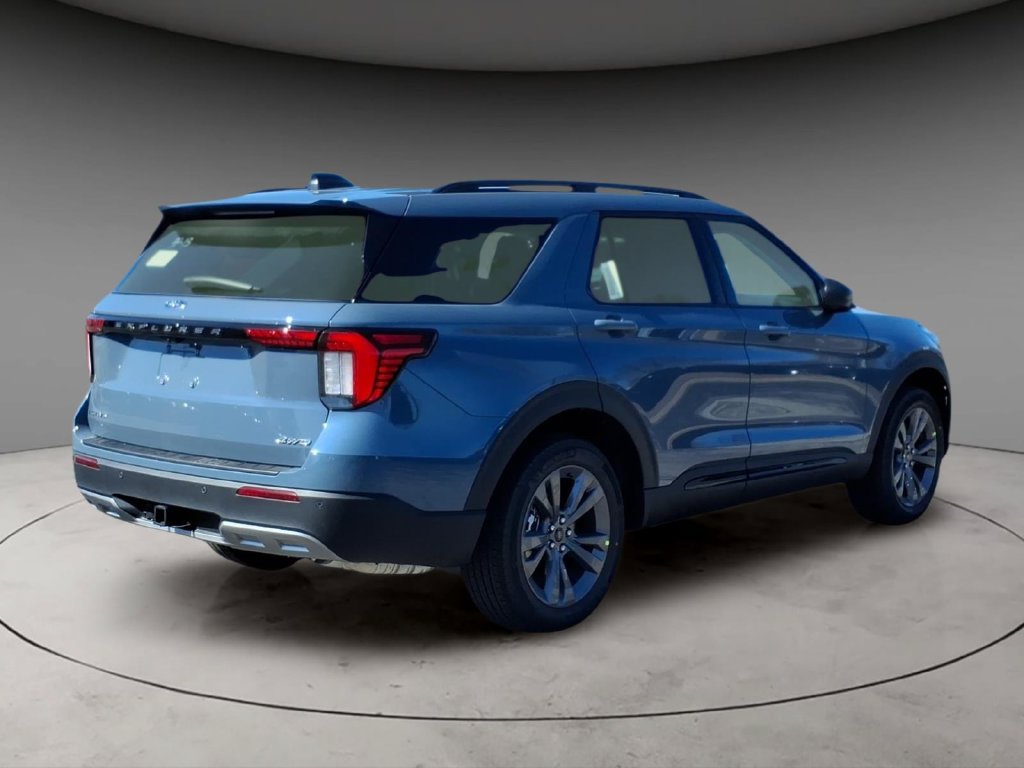 New 2026 Ford Explorer Active w/ Active Comfort Package AWD/4WD image 8