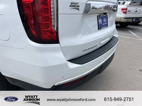 Used 2024 GMC Yukon SLT RWD image 10