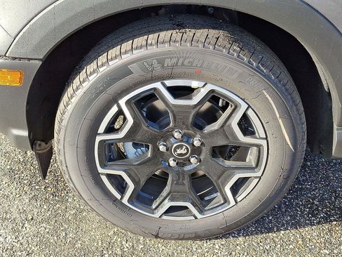 New 2025 Ford Bronco Sport Outer Banks image 5