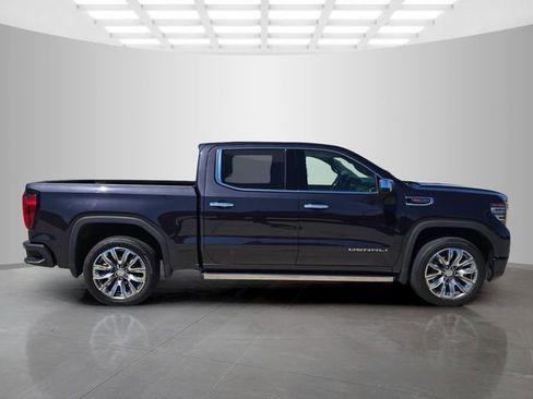 Used 2023 GMC Sierra 1500 Denali w/ Denali Reserve Package AWD/4WD image 2
