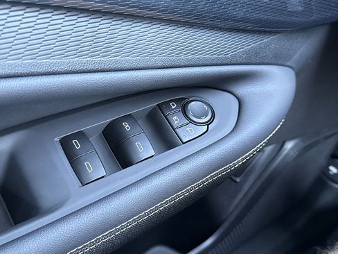 New 2025 Chevrolet Blazer EV LT FWD image 15