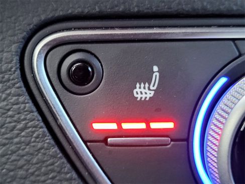 Certified 2024 Audi Q5 e Premium Plus w/ Premium Plus Package image 23