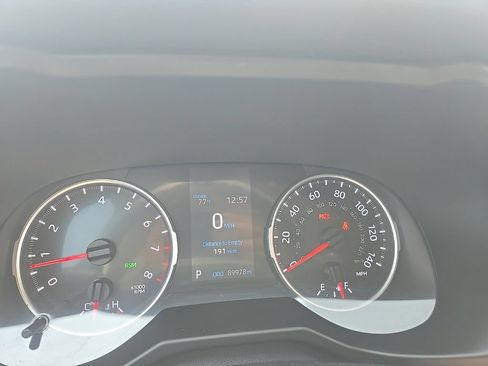 Used 2020 Toyota RAV4 LE w/ All Weather Liner Package AWD/4WD image 12