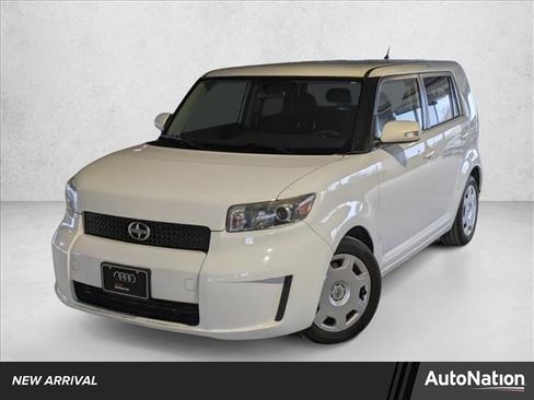 Used 2009 Scion xB image 1