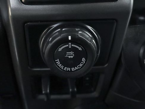 Used 2017 Ford F150 XLT w/ Equipment Group 302A Luxury AWD/4WD image 36