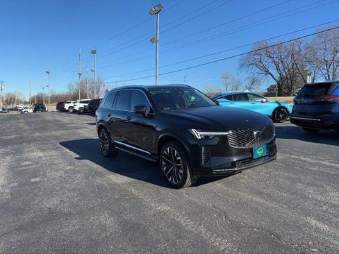 Used 2025 Volvo XC90 B6 Plus image 7