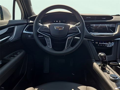 New 2025 Cadillac XT5 Premium Luxury w/ Technology Package image 19
