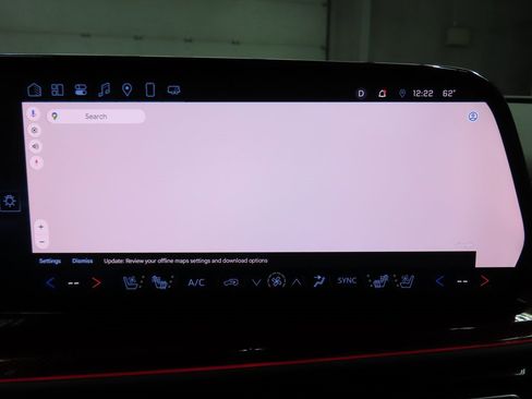 Used 2024 Chevrolet Traverse RS image 15