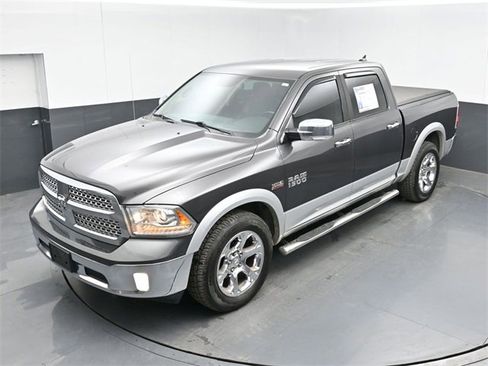 Used 2015 RAM 1500 Laramie image 15