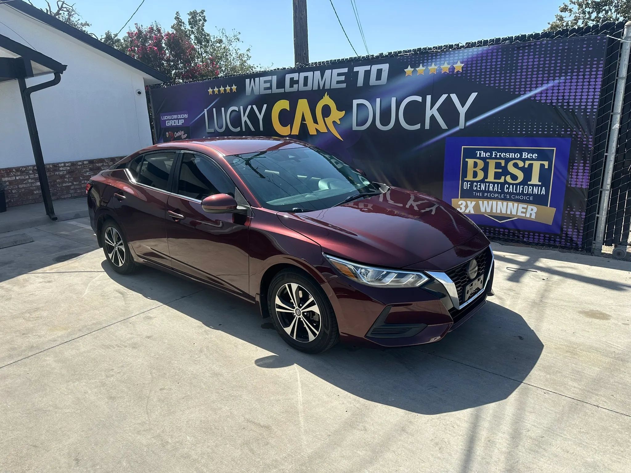 Used 2021 Nissan Sentra SV FWD image 2