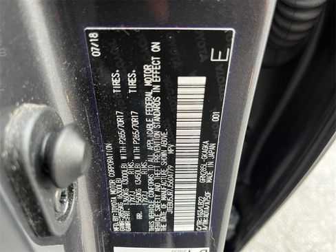 Certified 2018 Toyota 4Runner SR5 image 31