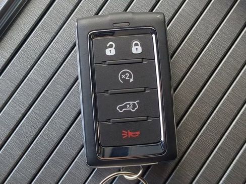 New 2026 Jeep Grand Wagoneer 2WD image 38