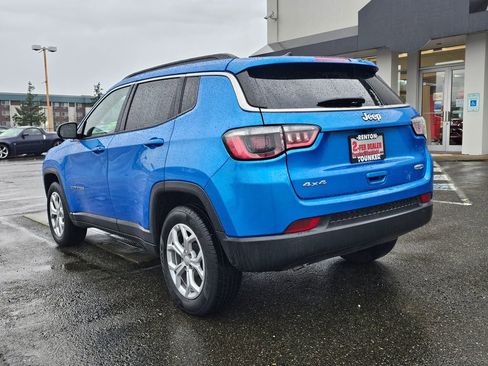 Used 2024 Jeep Compass Latitude AWD/4WD image 7