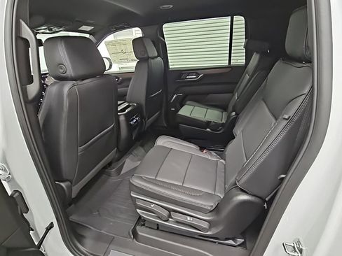 New 2026 GMC Yukon XL Denali image 33