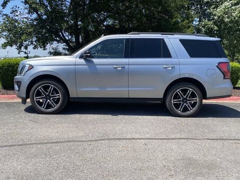 Used 2021 Ford Expedition Limited AWD/4WD image 12