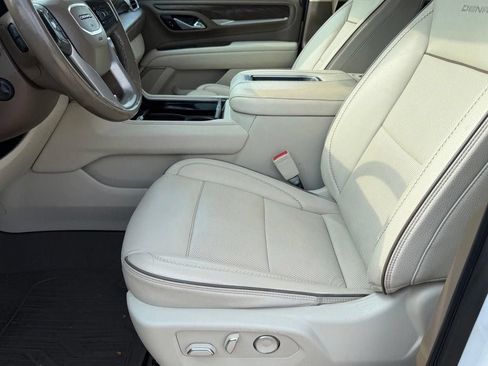 Used 2021 GMC Yukon XL Denali w/ Denali Premium Package RWD image 9
