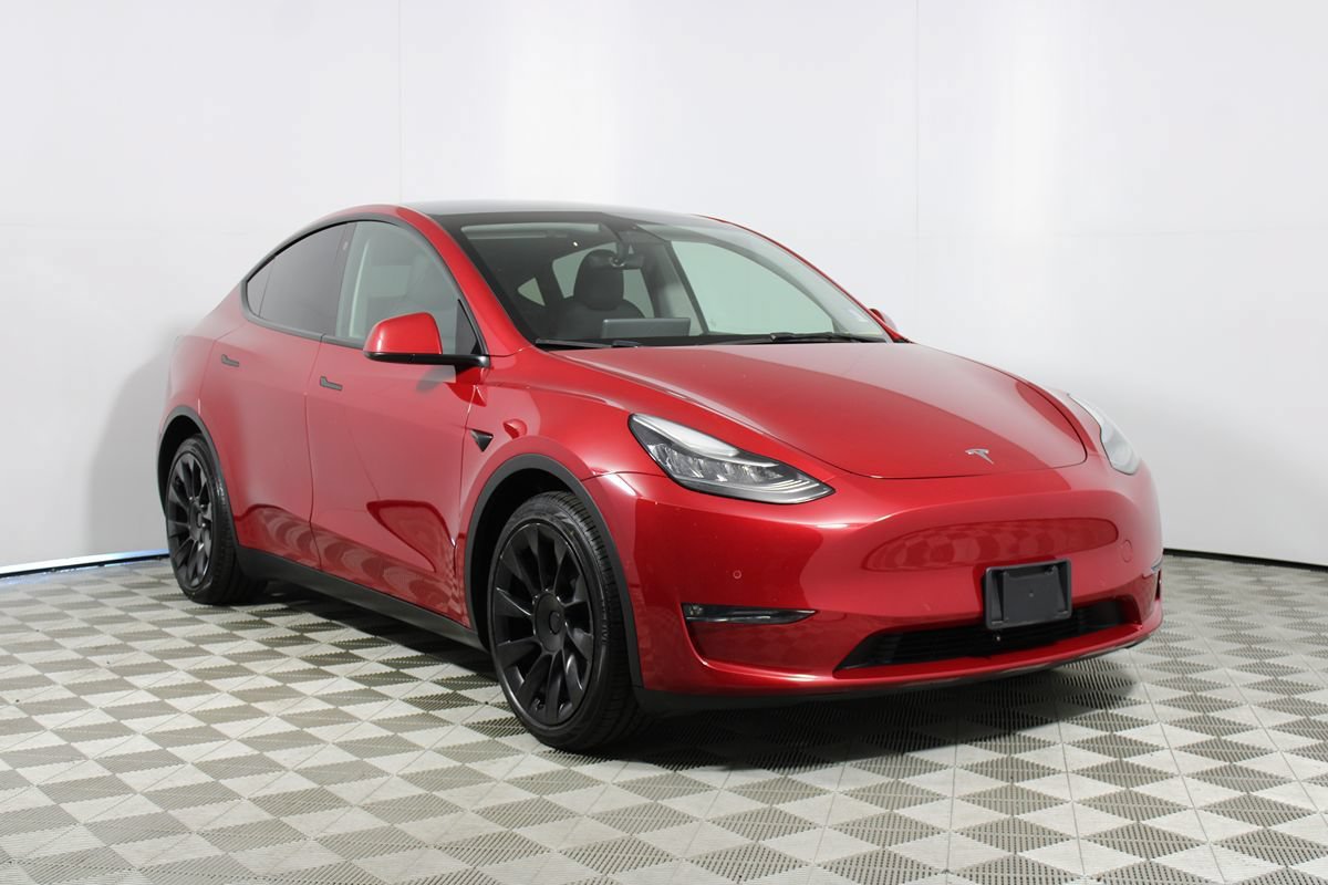 Used 2022 Tesla Model Y Long Range AWD/4WD image 3