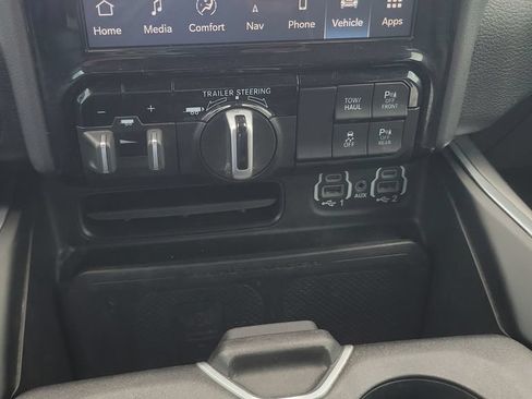 Used 2022 RAM 1500 Laramie RWD image 16