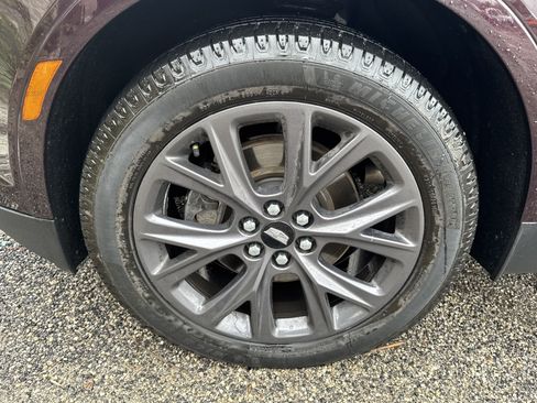 Used 2018 Cadillac XT5 Luxury AWD/4WD image 9