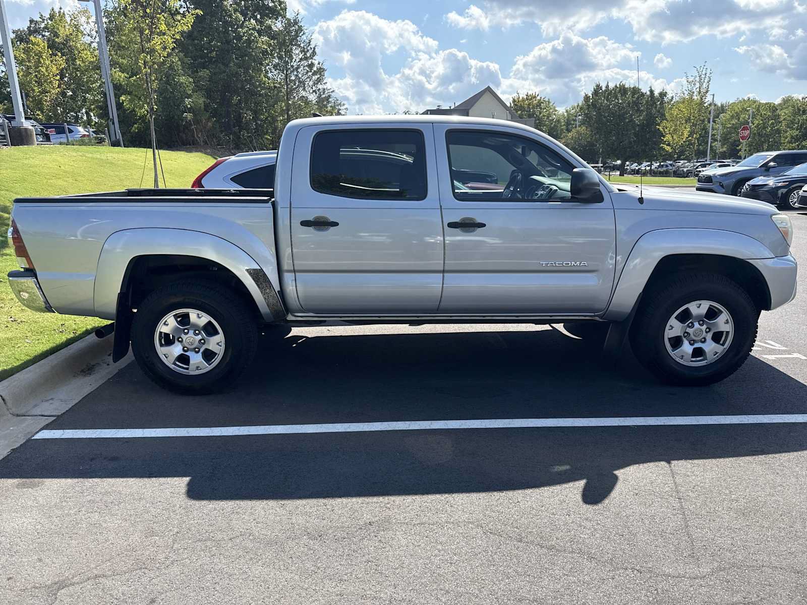 Used 2012 Toyota Tacoma PreRunner w/ SR5 Pkg RWD image 42