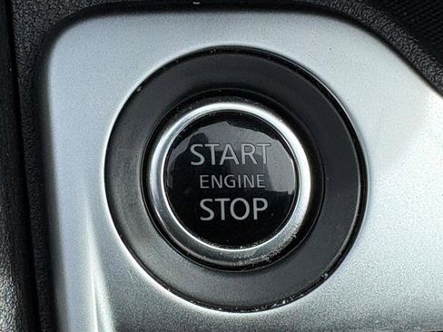 Used 2023 Nissan Sentra SR w/ Trunk Package image 12