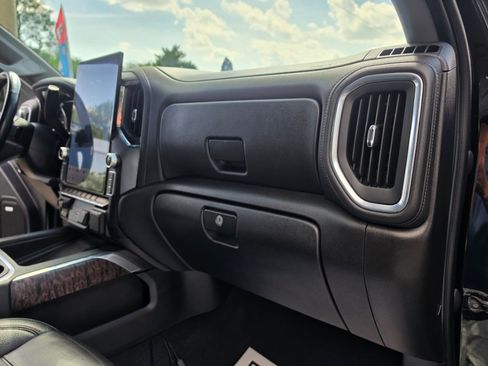 Used 2022 GMC Sierra 2500 Denali AWD/4WD image 43