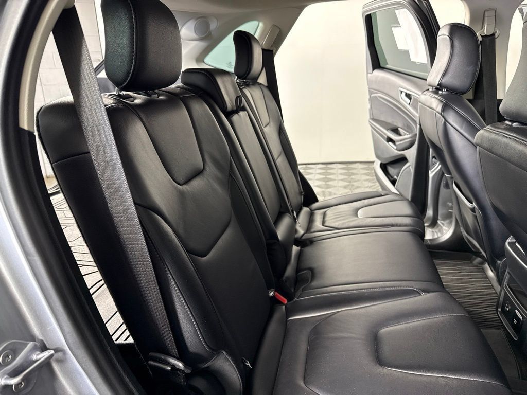 Used 2022 Ford Edge Titanium w/ Cargo Accessory Package AWD/4WD image 30