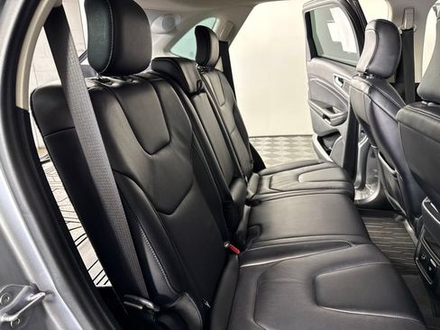 Used 2022 Ford Edge Titanium w/ Cargo Accessory Package AWD/4WD image 30