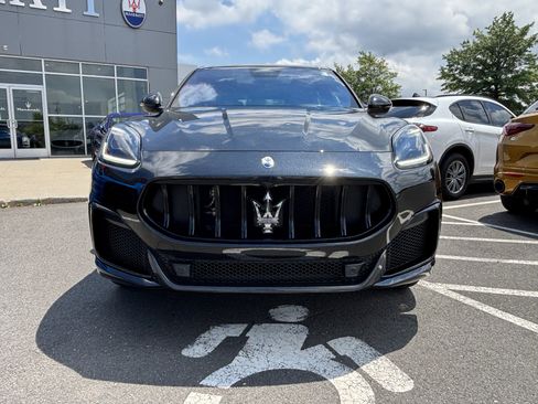 Used 2025 Maserati Grecale Trofeo AWD/4WD image 14