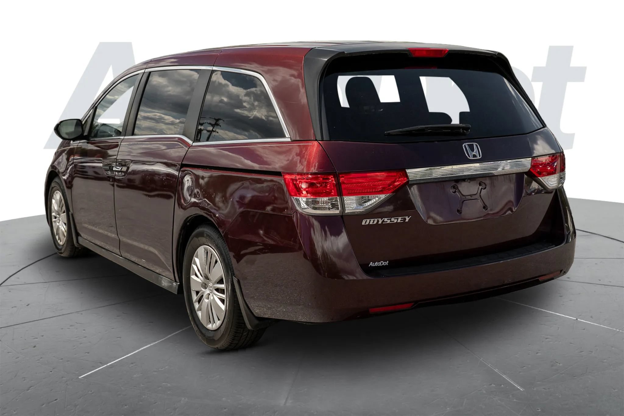 Used 2014 Honda Odyssey LX image 2