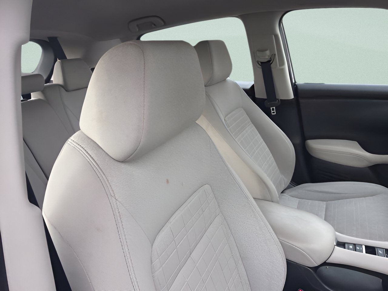 Used 2024 Honda HR-V LX image 8
