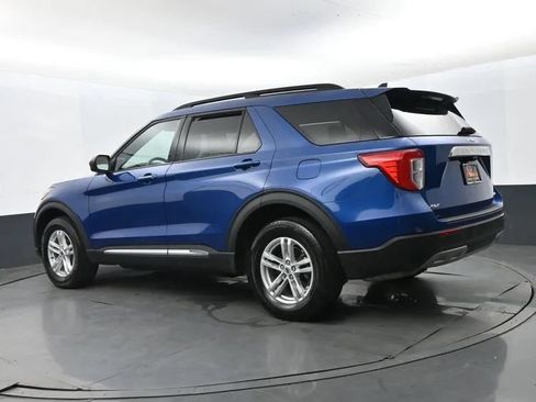 Used 2023 Ford Explorer XLT w/ Equipment Group 202A AWD/4WD image 9