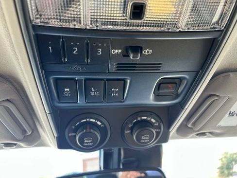 Used 2023 Toyota 4Runner TRD Off-Road Premium AWD/4WD image 22