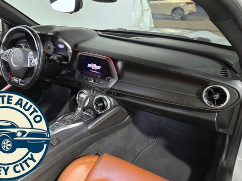 Used 2020 Chevrolet Camaro SS image 37