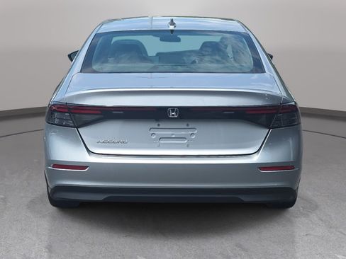 Used 2023 Honda Accord EX image 6