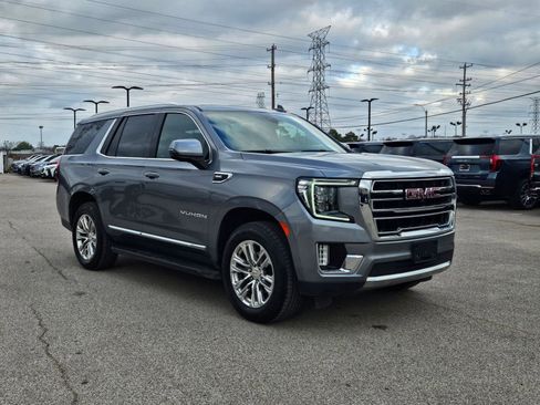 Used 2022 GMC Yukon SLT w/ SLT Luxury Package image 8