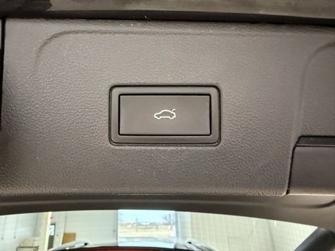 Used 2022 Volkswagen Atlas SEL image 39