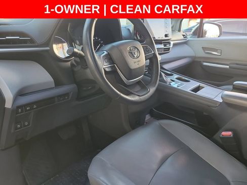 Used 2022 Toyota Sienna XLE w/ XLE Plus Package FWD image 22