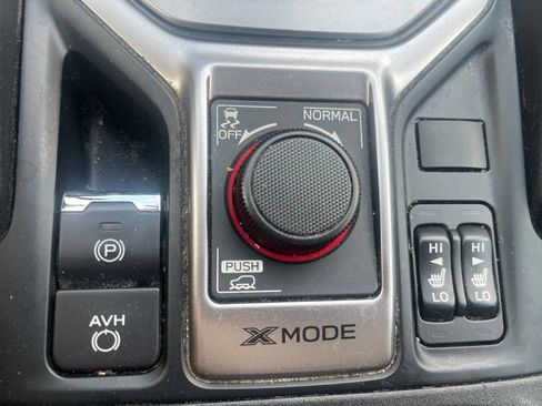 Used 2020 Subaru Forester Premium AWD/4WD image 22