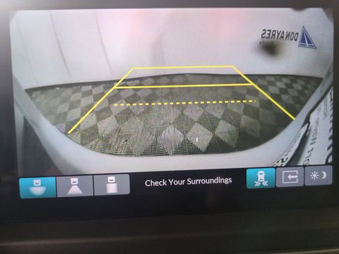 Certified 2023 Honda Pilot Touring image 24