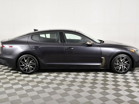 Used 2023 Kia Stinger GT-Line w/ Sun & Sound Package AWD/4WD image 5