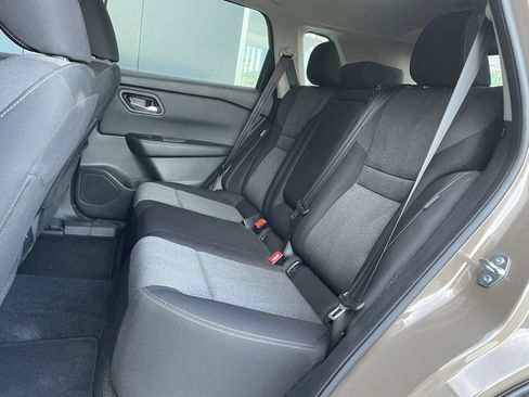 Certified 2024 Nissan Rogue SV image 16