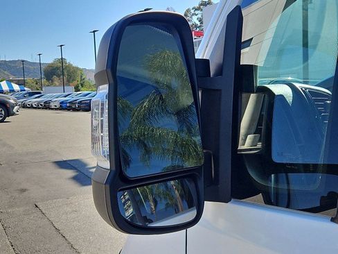 Used 2025 RAM ProMaster 2500 w/ Convenience Group FWD image 19