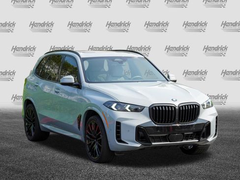Used 2026 BMW X5 sDrive40i w/ M Sport Package RWD image 2
