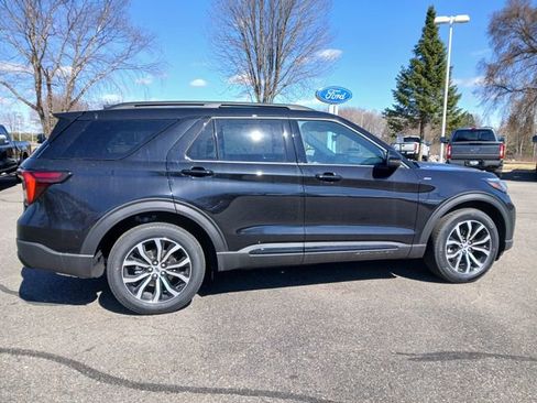 New 2026 Ford Explorer ST-Line AWD/4WD image 6