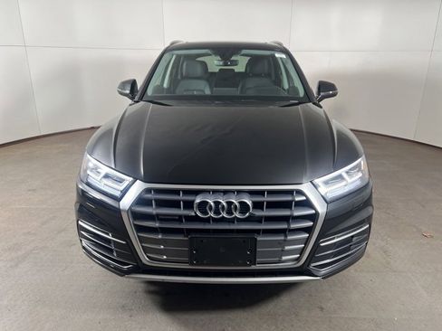 Used 2019 Audi Q5 2.0T Premium Plus w/ Premium Plus Package image 2