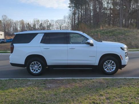 Used 2025 Chevrolet Tahoe LT AWD/4WD image 14