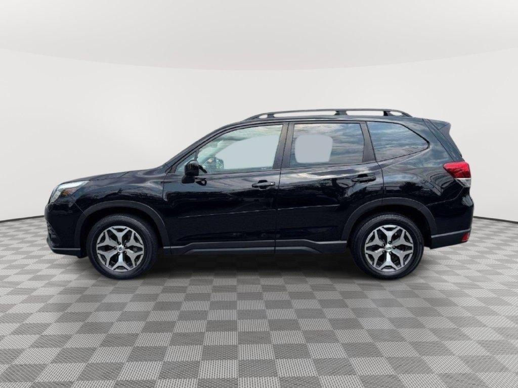 Used 2023 Subaru Forester Premium AWD/4WD image 6